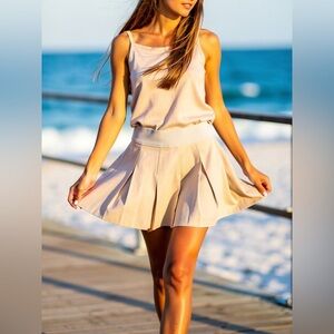 Vince Cream & Grey Goat Leather Pleated Skirt SZ 10